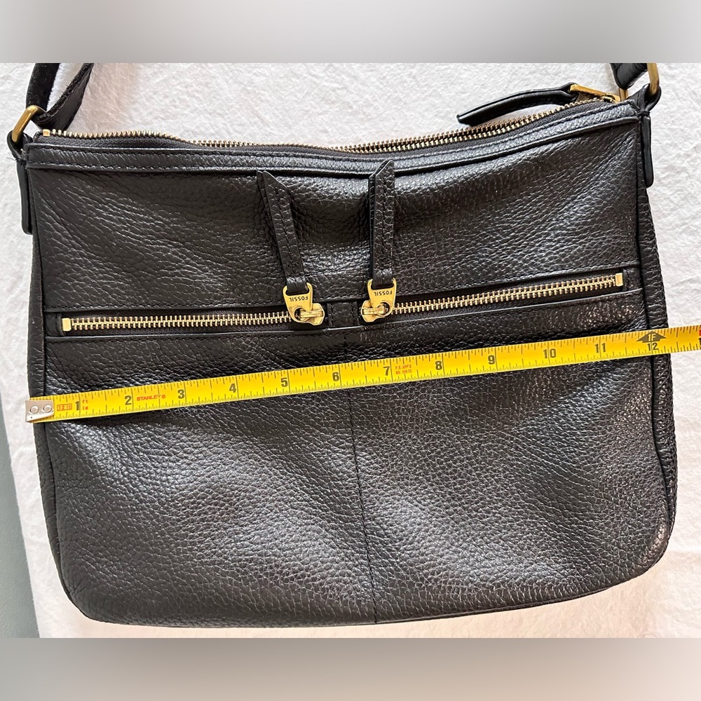 FOSSIL! EUC!! Black Leather Crossbody Bag - Picture 13 of 16